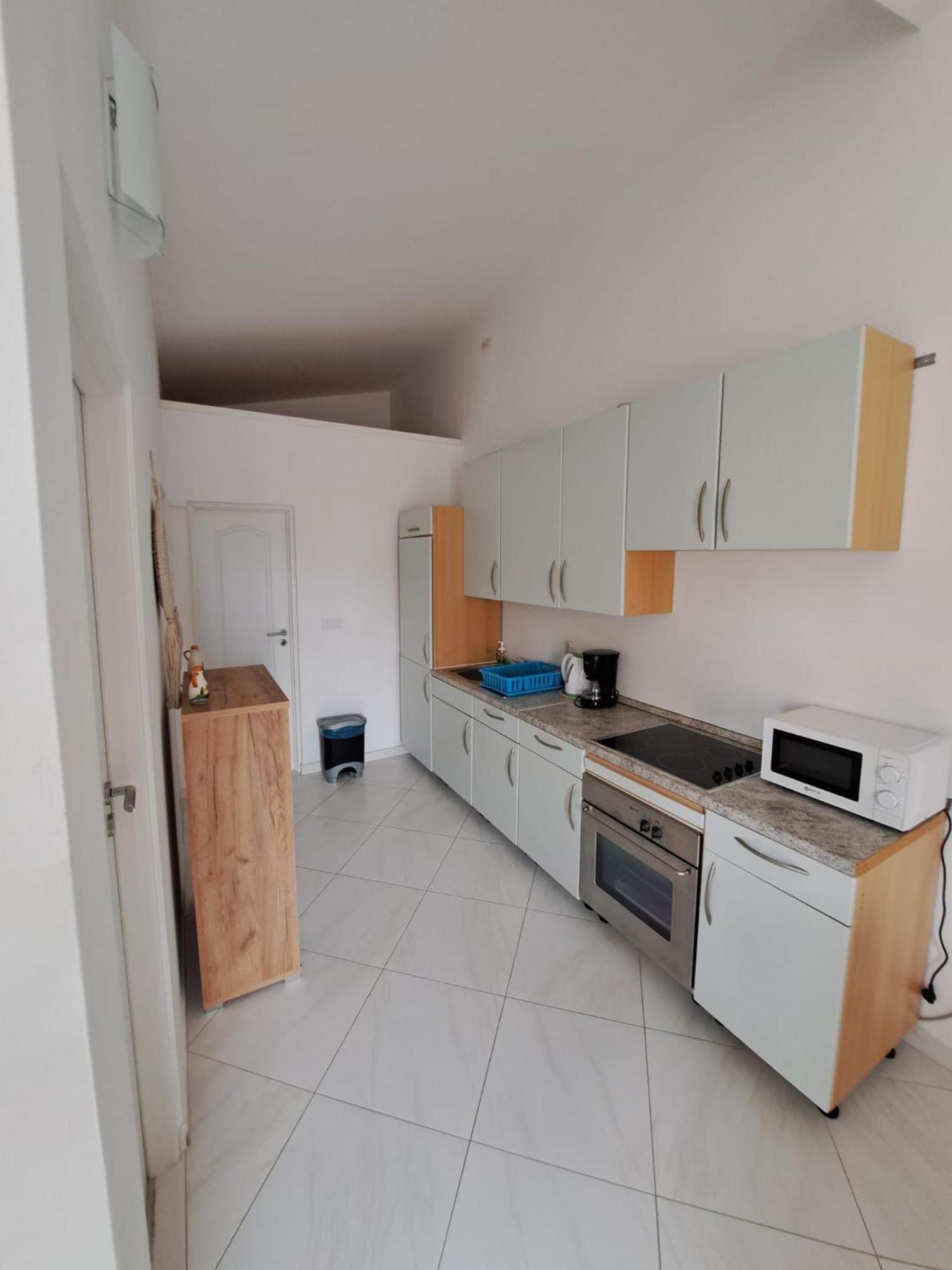 Apartments Maretic Mandre Esterno foto