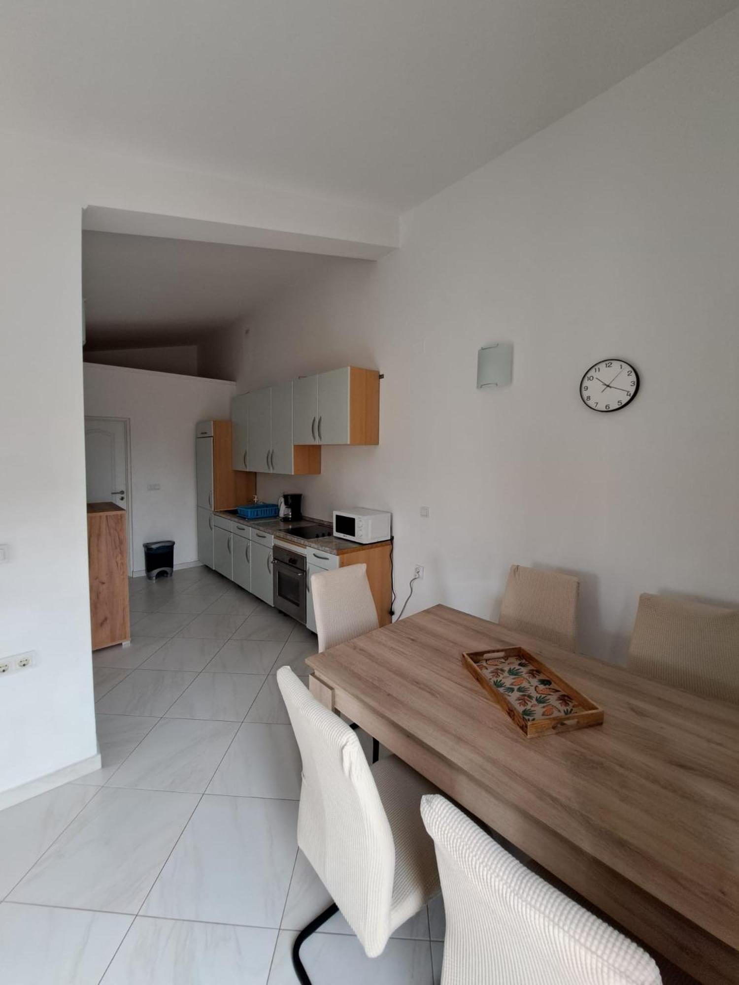 Apartments Maretic Mandre Esterno foto