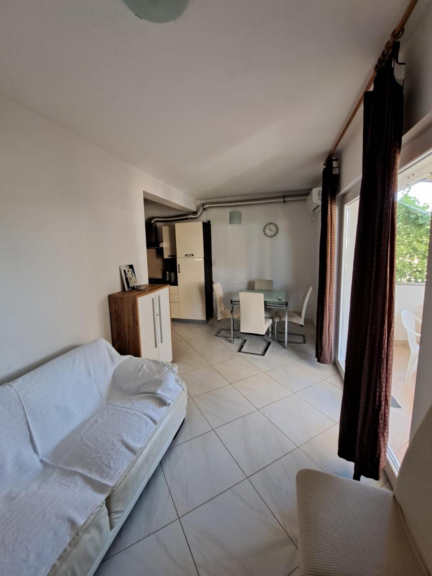 Apartments Maretic Mandre Esterno foto
